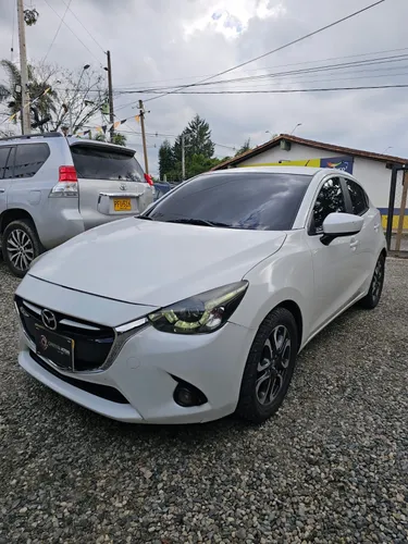 MAZDA 2 GRAND TOURING