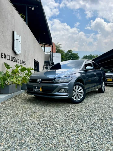 VOLKSWAGEN VIRTUS COMFORTLINE 