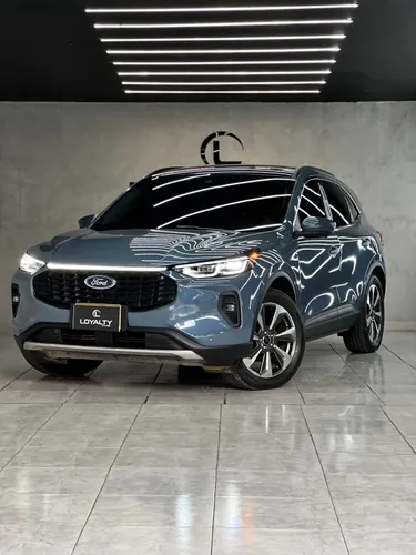 Ford Escape Platinum FHEV