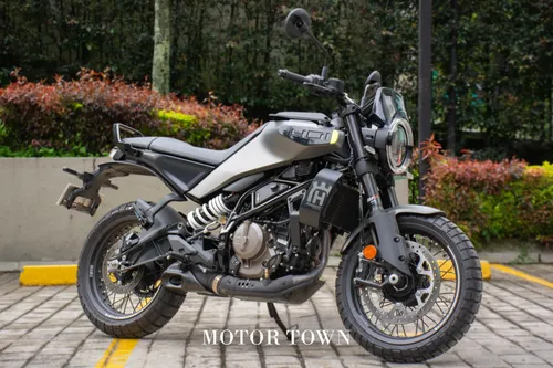 Husqvarna Svartpilen 401 2025