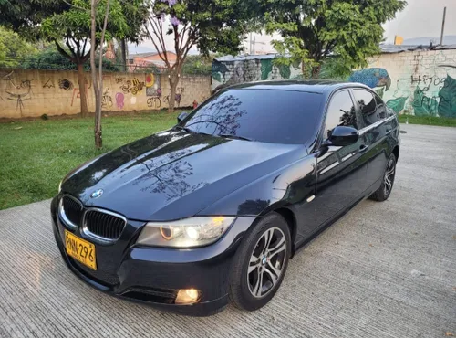 BMW 320i SERIE 3 AO 2012