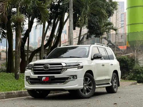 TOYOTA SÁHARA LAND CRUISER LC200 EXECUTIVE LOUNGE 2019