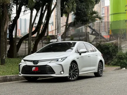TOYOTA COROLLA SEG HÍBRIDO 2024