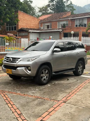 Toyota Fortuner 2.7 4x2