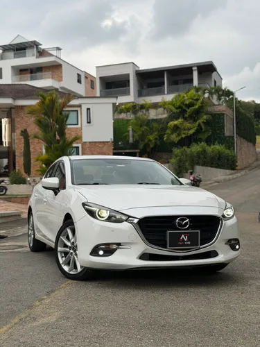 MAZDA 3  2017  GRAND TOURING  AUT 