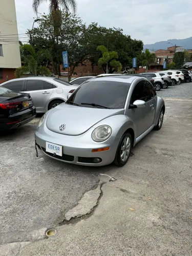 VOLKSWAGEN BEETLE AT