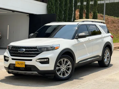 Ford Explorer XLT 2022 AT 