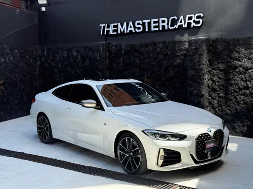 BMW M440i COUPE
