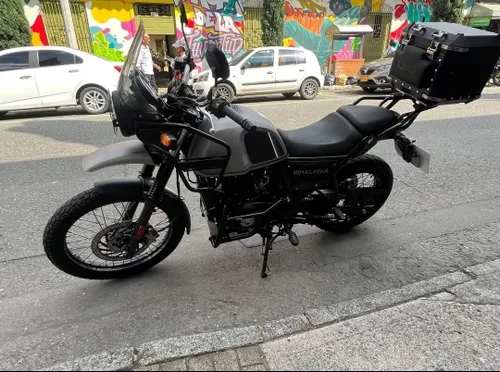 Royal Enfield Himalayan 411 2024