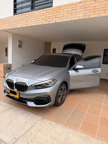BMW 118i 2023 