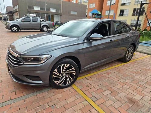 Volkswagen Jetta Sportline 2019 1.4 TSI Turbo AT  Único dueo full equipo