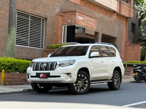 TOYOTA PRADO VX 2013
