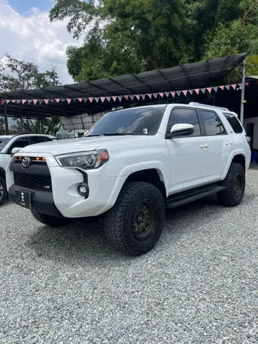Toyota 4Runner 2021  TRD Style  4x4