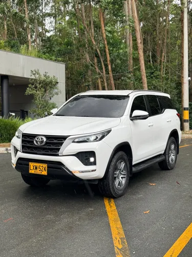 Toyota Fortuner 2023 2.8 diesel 4x4