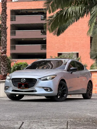Vencambio Mazda 3 2019 Grand Touring Full
