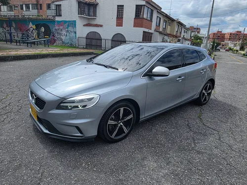 Volvo v40 T4 2.0T Rdesing Polestar 2017