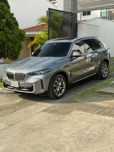 BMW X5 xdrive 40i híbrida