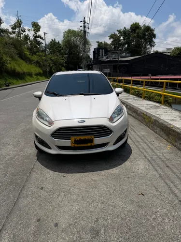 Ford Fiesta TT. Automatico Excelente Estado