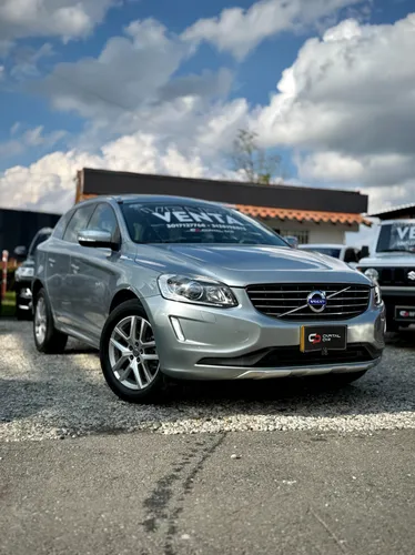 Volvo XC60 2.0 T5 Awd Momentum