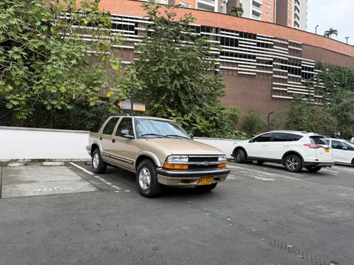 Chevrolet Blazer modelo 1999 