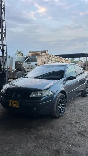 Renault Megane II Full equipo