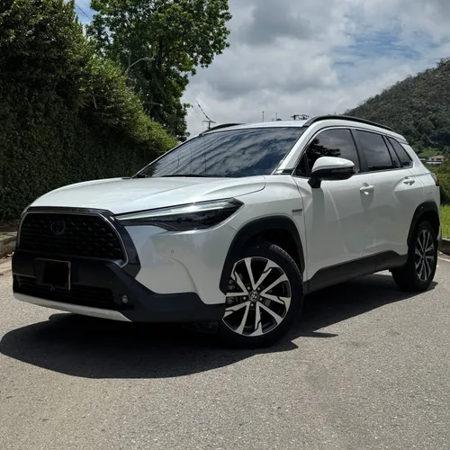 TOYOTA  COROLLA CROSS  SEG  1.8  HIBRIDA  2022