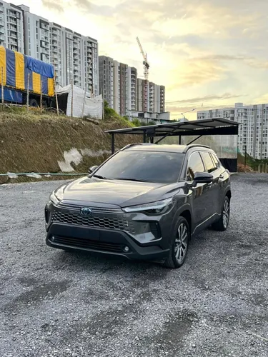 Toyota Corolla Cross híbrida 2025 