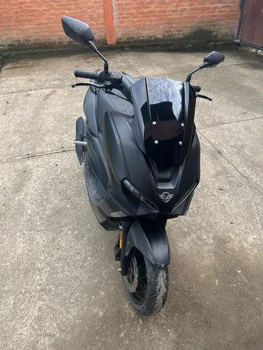 Victory black 2024 171 cc