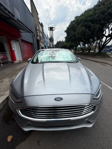 Ford Fusion Hybrid 2020