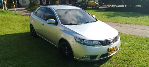 KIA CERATO FORTE SX AT 2012