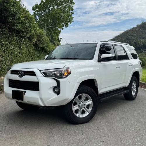 Toyota 4Runner SR5 2022 4.0