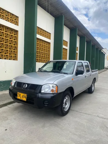 Nissan D-22 2015 80.000 kms
