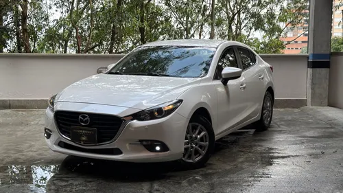 Mazda 3 Touring 2018 