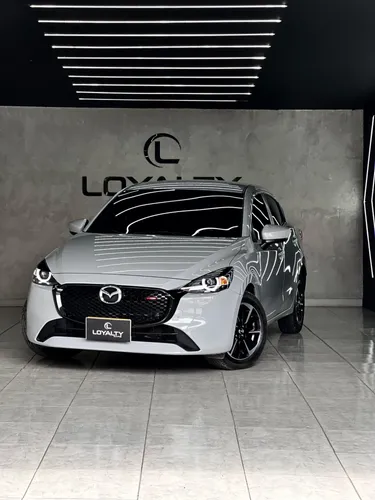 Mazda 2 Grand Touring LX Sedan