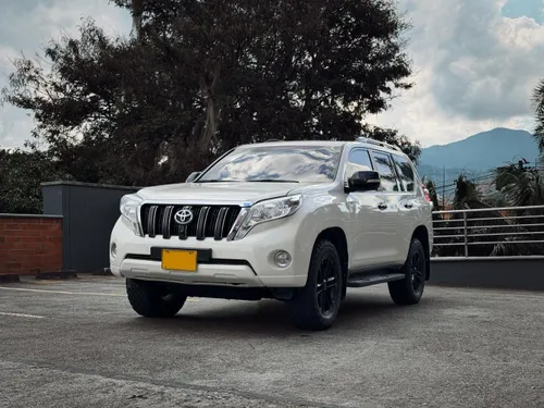 TOYOTA PRADO TX DIÉSEL 2015  BLANCO  178.000 KM
