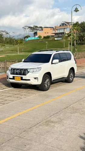 TOYOTA PRADO TXL B2