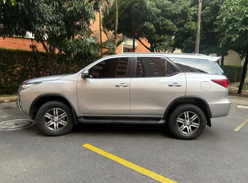 Toyota Fortuner diésel 2019