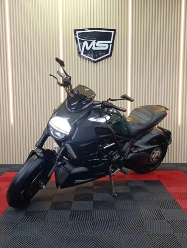 DUCATI DIAVEL 
