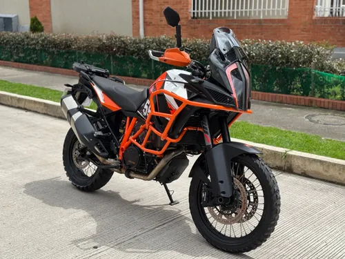 KTM  SUPER ADVENTURE  1290 R 2020