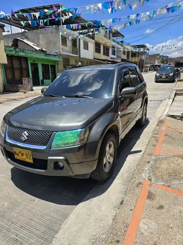 Suzuki gran vitara  sz 2.0 mecanica 4x4 PRECIO NEGOCIABLE 
