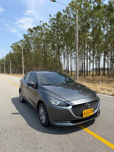 Mazda 2 Touring Automático Sedan 2021 