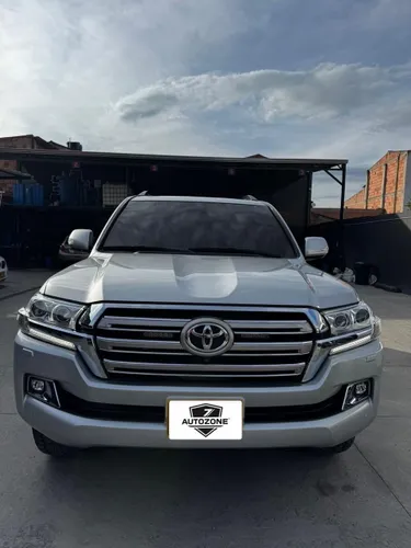 Toyota Land Cruiser Sahara LC200 Blindada B2  2020