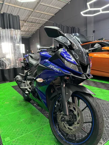 YAMAHA YZF R15 