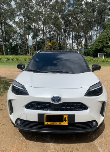 TOYOTA YARIS CROSS XLS  Hibrida 