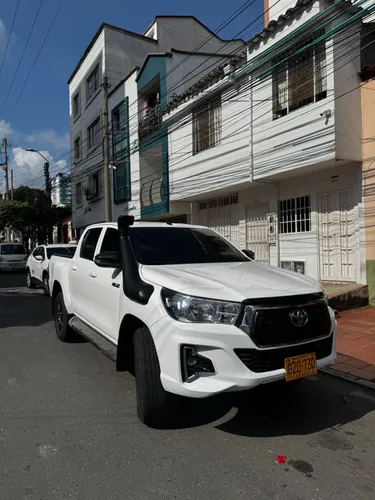 Toyota hilux 2020 2.4 diesel 4x4