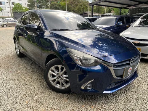 Mazda 2 touring 