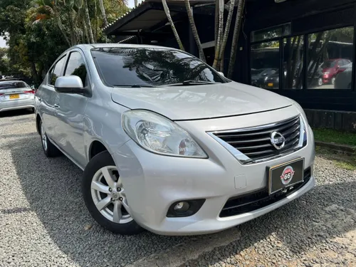 Nissan versa 