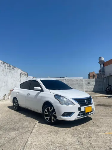 NISSAN VERSA ADVANCED 2019
