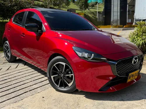 Mazda 2 Carbón edition 
