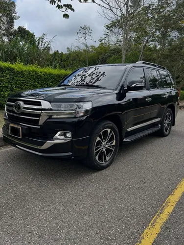 TOYOTA LC200 sahara EXECUTIVE LOUNGE 